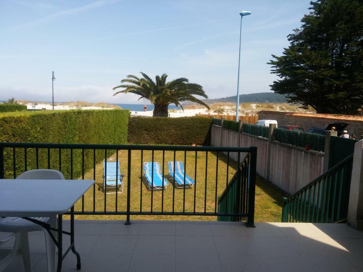 Chalet Atalaya A Pie De Playa En Laxe Exterior foto